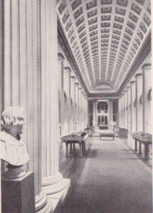 зал Верхней библиотеки