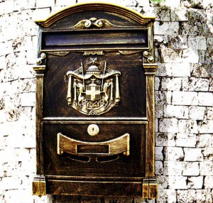 Кованный почтовый ящик