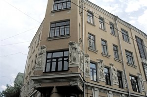 Самый дорогой дореволюционный дом Москвы спрятан в переулках Арбата