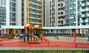 Кремль считает преждевременной идею распространения проекта реновации жилья