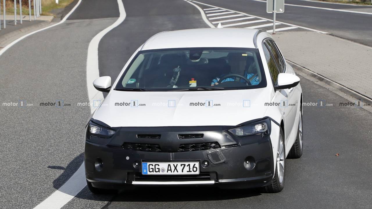 Opel Insignia Facelift (2019) erwischt