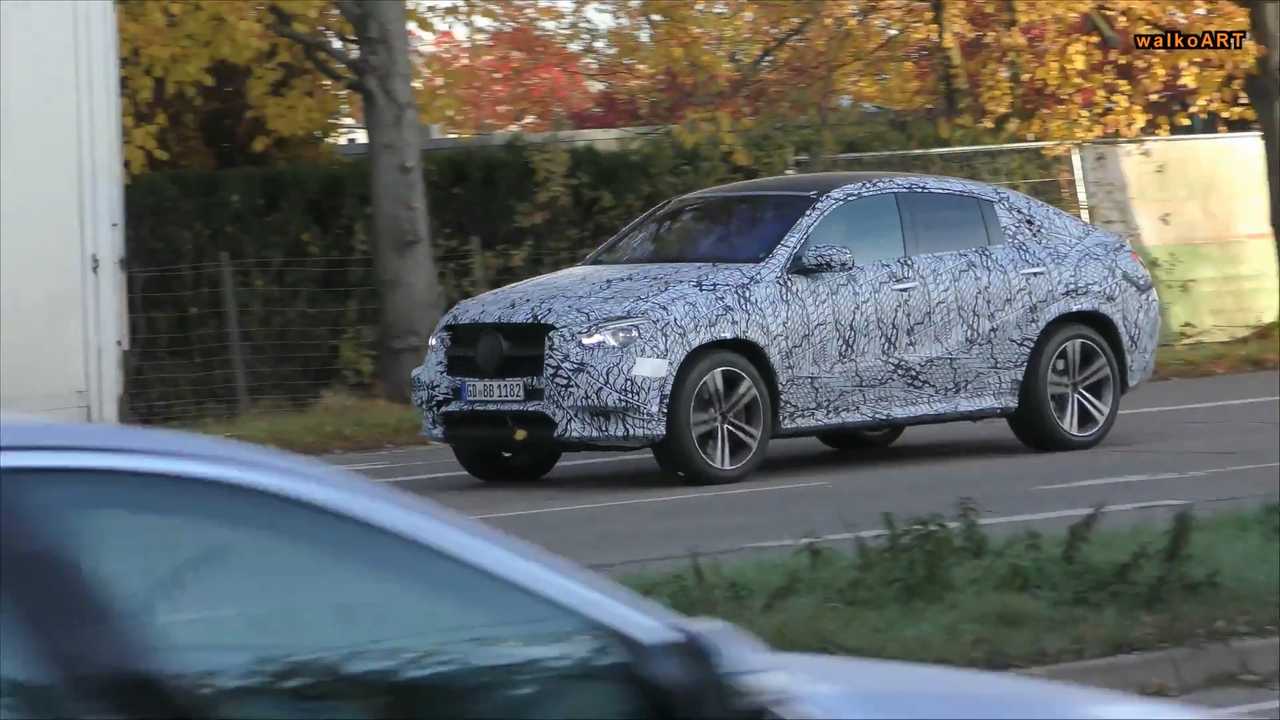 2020 Mercedes GLE Coupe screenshot from spy video