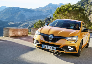 Der agile Renault Mégane R.S. bietet reichlich Muskeln, Top-Fahrleistungen und ein alltagstaugliches Interieur.