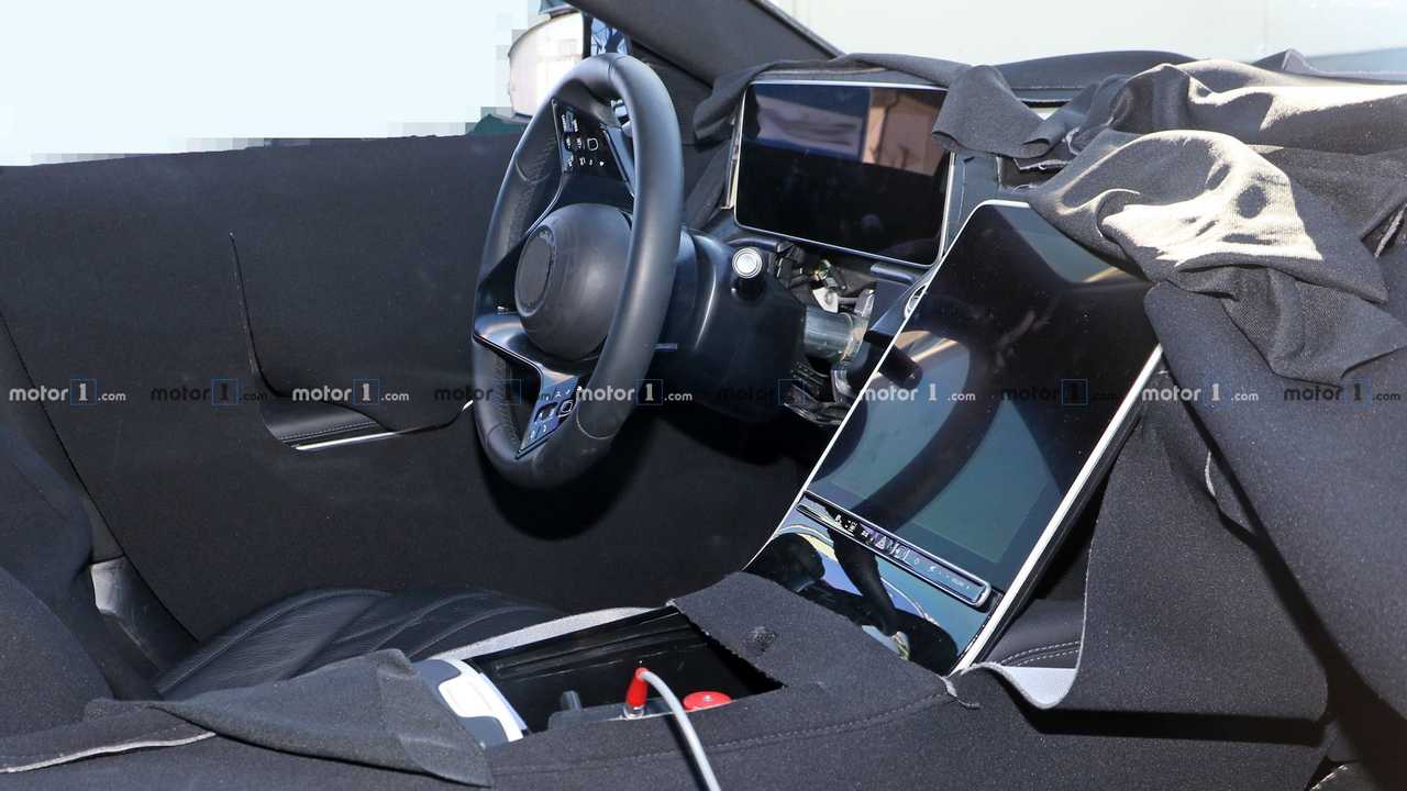 2020 Mercedes S-Class interior spy photo