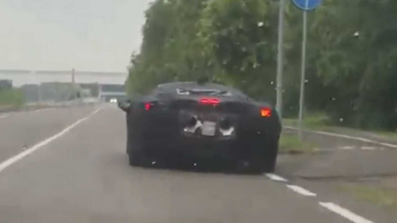 Ferrari Hybrid-Supersportwagen-Screenshot vom Spionage-Video