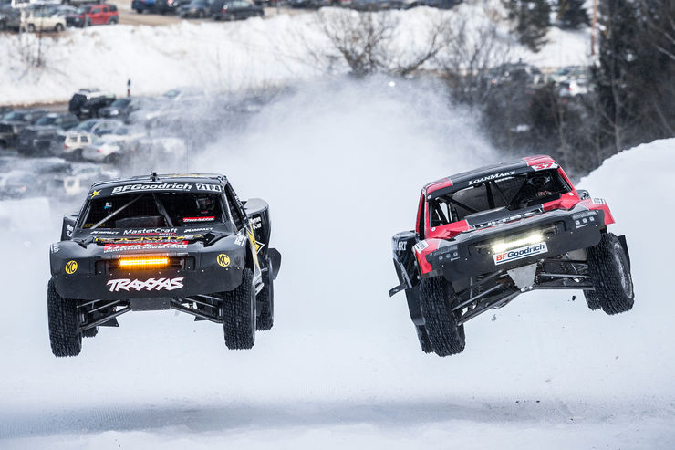 Red Bull Frozen Rush 2015: гигантский слалом 900 л. с.