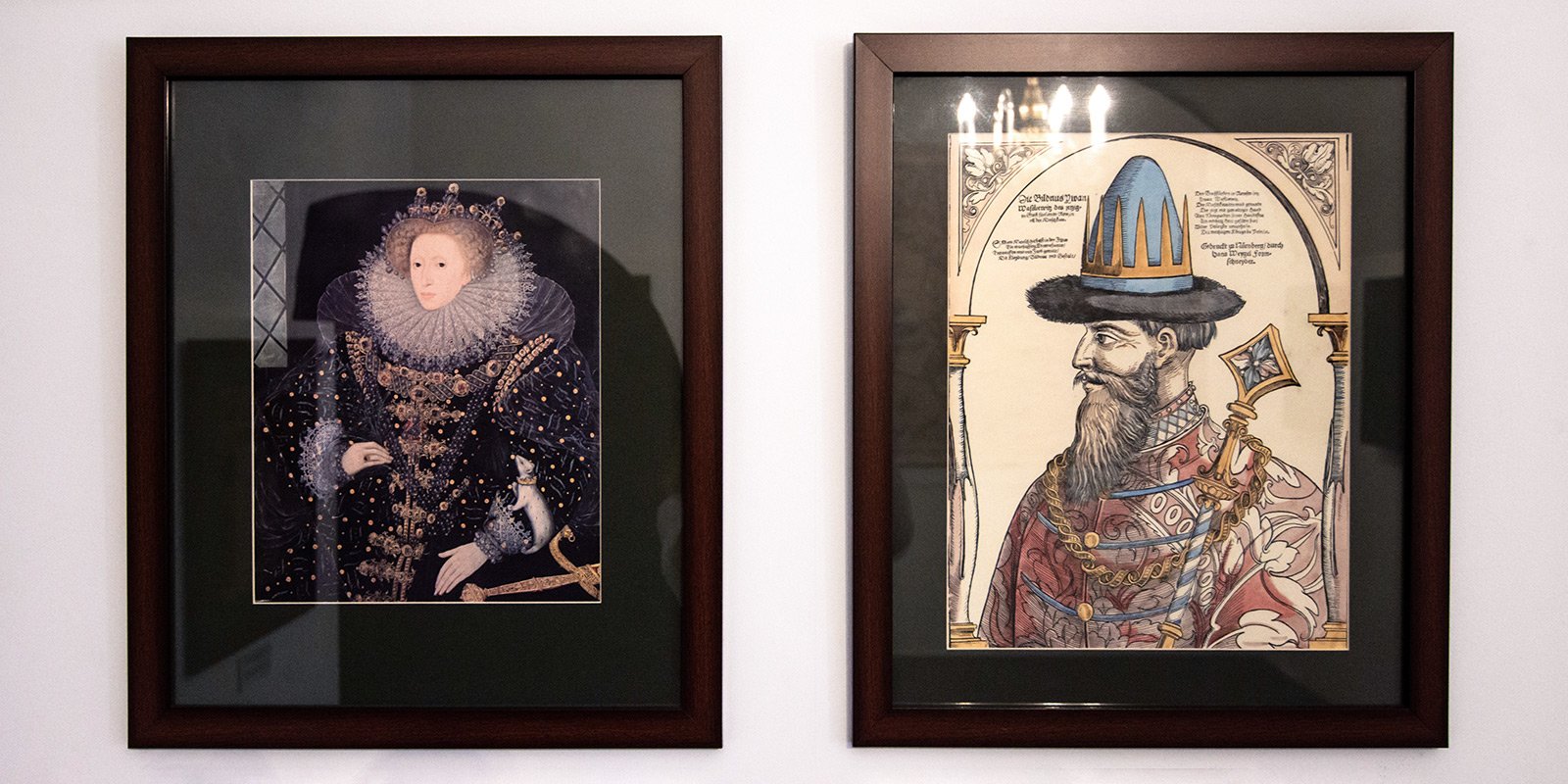 Портреты Ивана Грозного и Елизаветы I в экспозиции музея «Старый Английский Двор»
