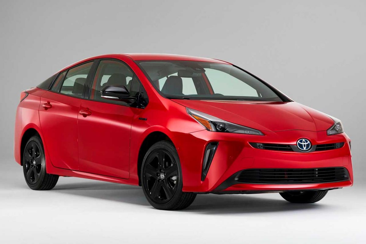 Toyota Prius универсал 2020