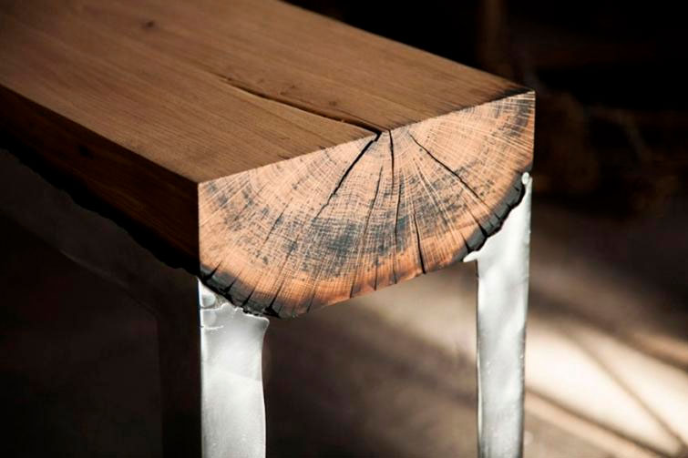 Столы из дерева и алюминия