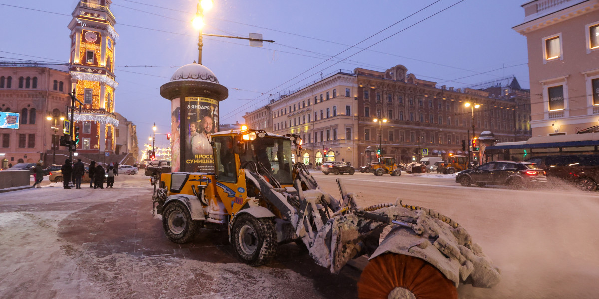 Предновогодние катаклизмы: в регионах России метели, морозы и даже потопы