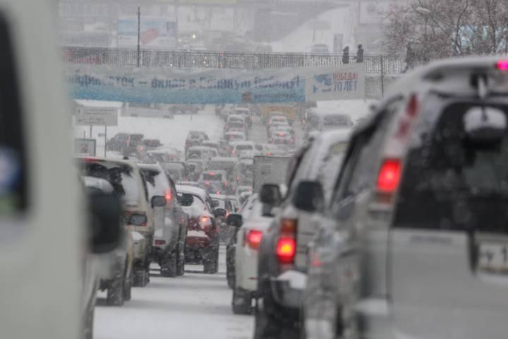 Сильный снегопад обрушится на Владивосток в самый неудобный день