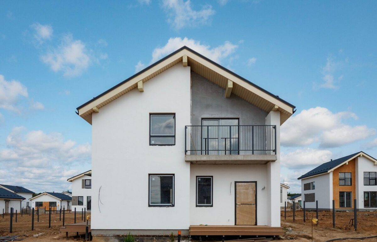 В кластере «Истра Дом» в Подмосковье строят 90 коттеджей