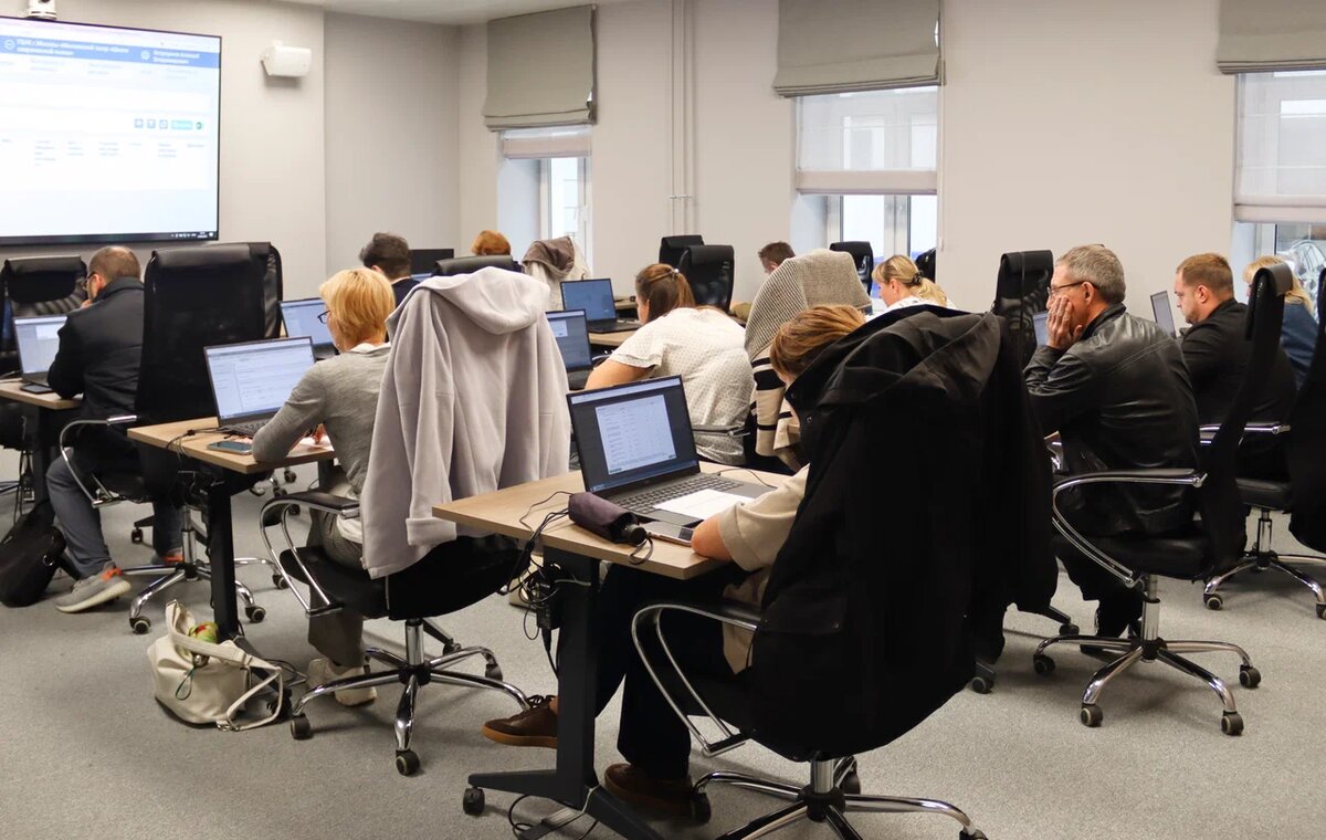 Более 650 столичных закупщиков обучились работе в Единой автоматизированной информационной