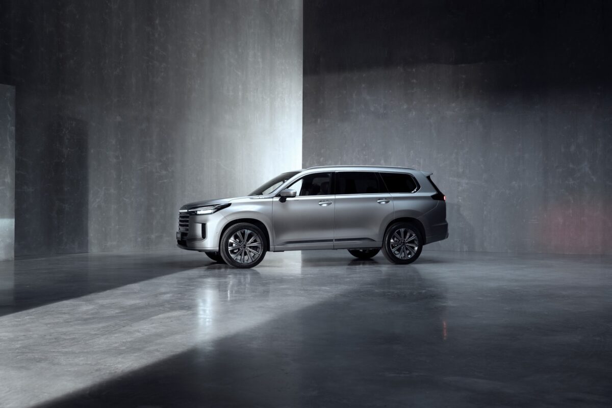 внедорожника EXEED VX