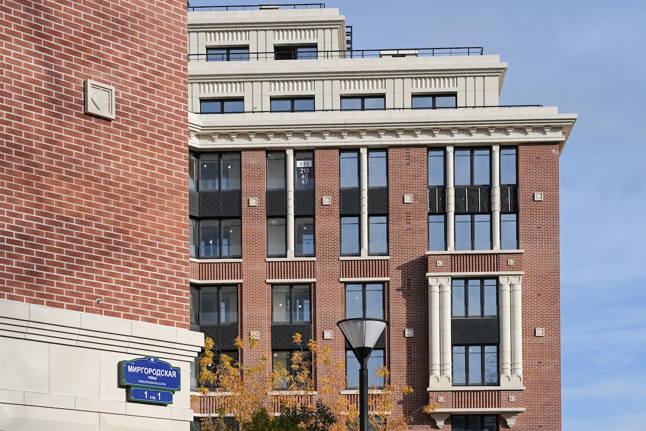 Группа RBI завершила формирование новой площади близ Старо-Невского проспекта