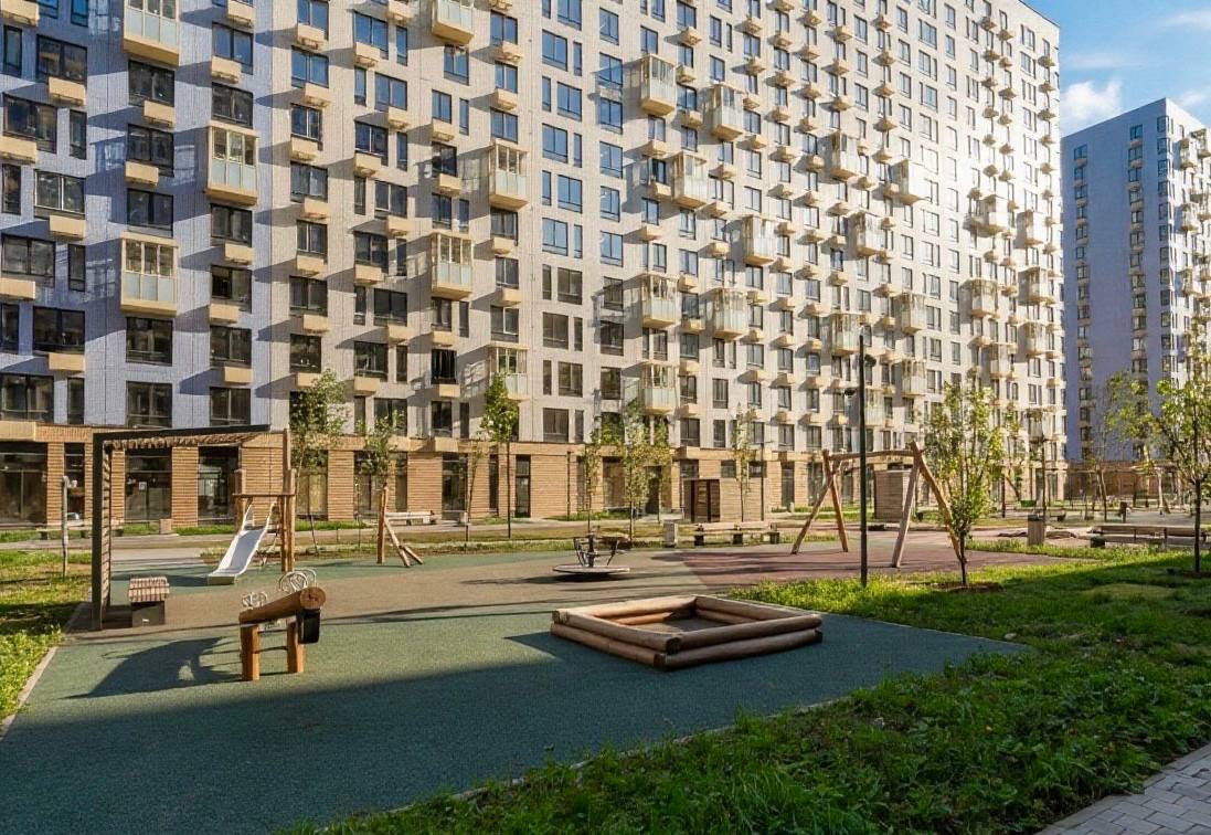 В жилом комплексе «Горки Парк» на юге Подмосковья завершено строительство нового жилого дома на 869 квартир